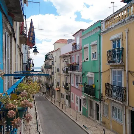 Apartment Fernando Pessoa Lovely & Bright Apt In Rossio